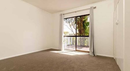 3 Bedroom plus Study in Beach Haven - Photo 3