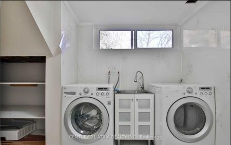 For Lease - 243 Harrygan Crescent, Richmond Hill, Ontario - Photo 5