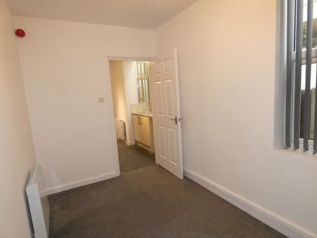 Lord Street Flat 1 - Photo 4