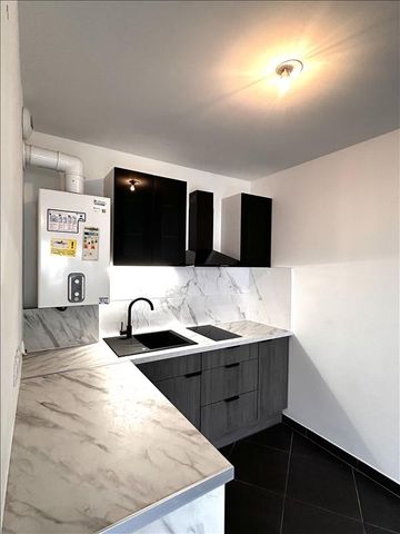 1 pièce - 32,94 m² - 1er étage - Colocation non autorisée - Photo 3