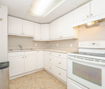 For Lease - 799 Silverthorn Mill Avenue, Mississauga, Ontario - Photo 2