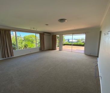 Given Street, Havelock North - Photo 1