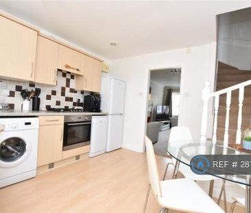 2 bedroom semi-detached house to rent - Photo 3