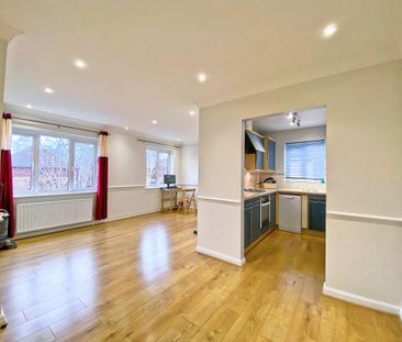 Ellen Drive, Fleet, Hampshire, GU51 - Photo 2