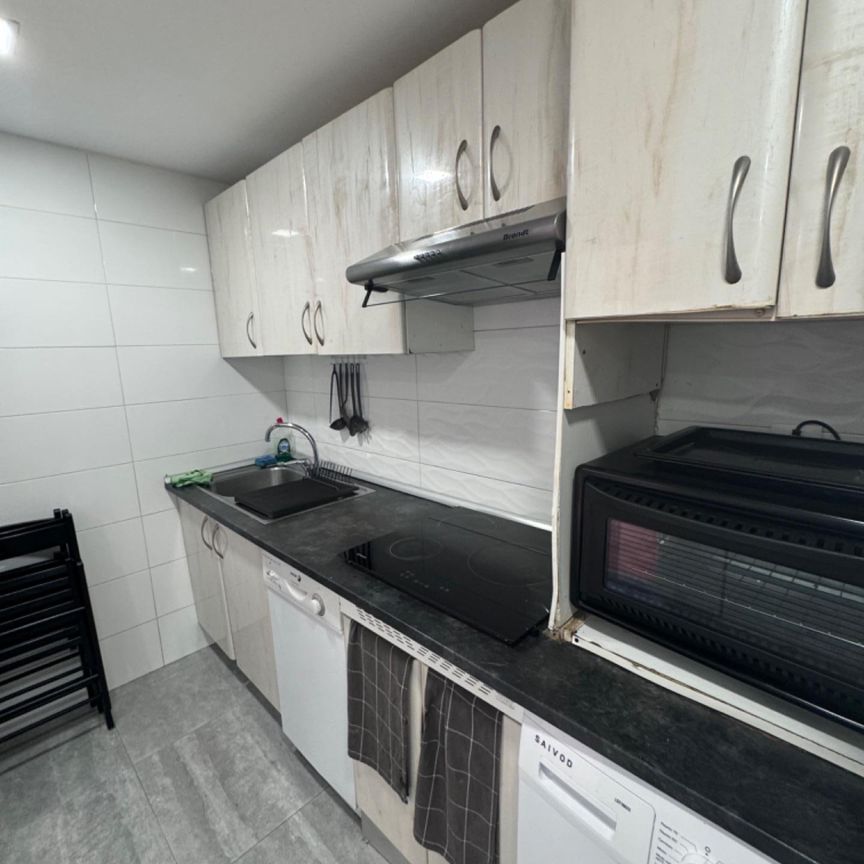 Habitación - Madrid - Delicias - 620€ MES - Ref. FGO-HSSD811 - Photo 1