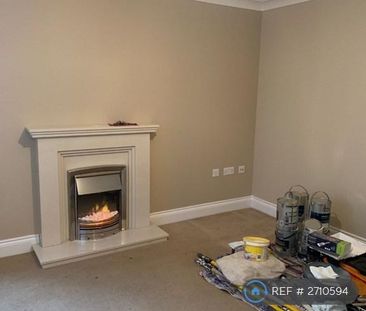 4 bedroom semi-detached house to rent - Photo 6