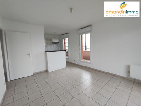 Location Appartement 2 pièces 38m² SAVIGNY LE TEMPLE 77176 - Photo 3