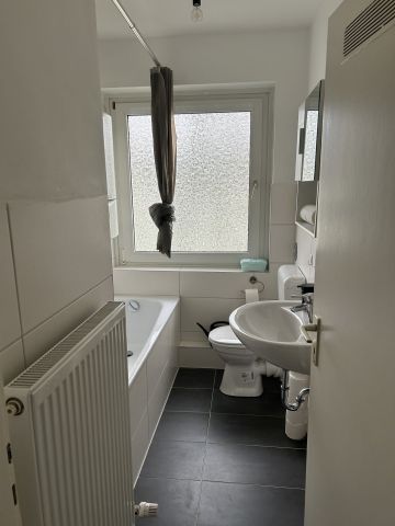 Moderne 2-Zimmer-Wohnung mit Balkon in Essen - Foto 3