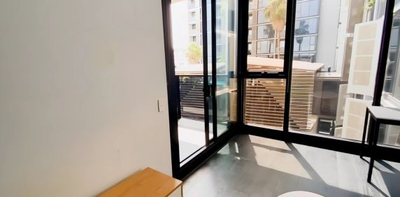 33 Blackwood Street, Melbourne - Photo 2