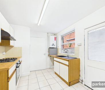 Salisbury Road, Reading, Berkshire, RG30 - Photo 6