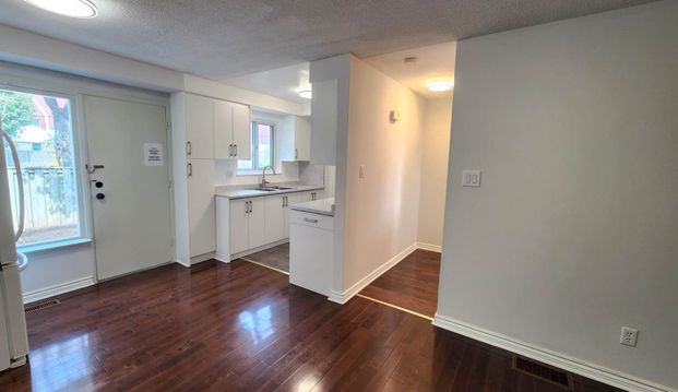 For Lease - 44 Chester Le Boulevard Unit# 6, Toronto, Ontario - Photo 1