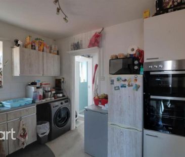 3 bedroom semi-detached house to rent - Photo 6