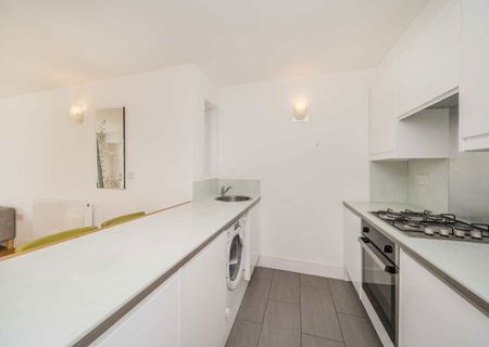 Garratt Lane, SW17 0PF, London - Photo 4