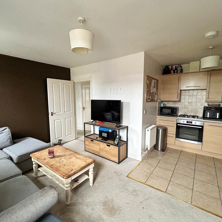 2 bedroom apartment to rent - Photo 1