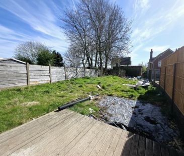 3 bedroom semi-detached house to rent - Photo 4