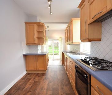 3 bedroom semi-detached house to rent - Photo 5