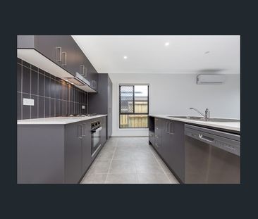 NEAR NEW DUPLEX IN SANCTUARY ESTATE - Photo 3