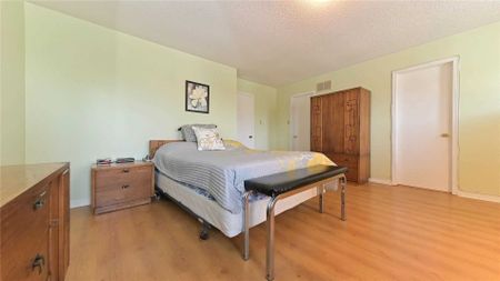 For Lease - 45 Faywood Drive, Brampton, Ontario - Photo 3