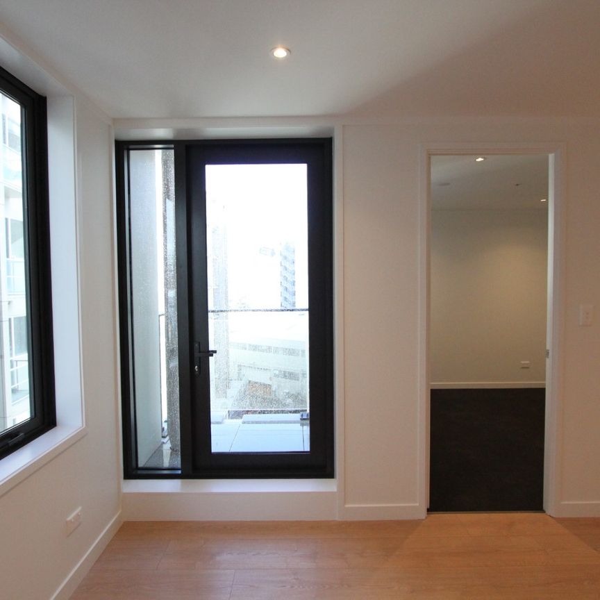 Best in CBD - Photo 1