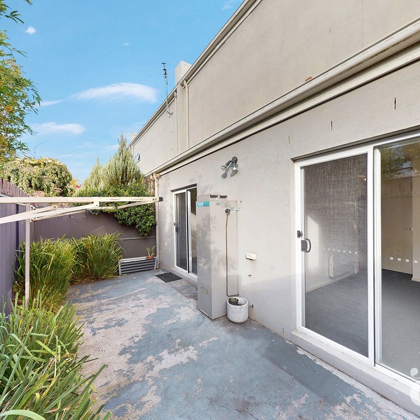 5B Maireana Street, Maribyrnong - Photo 1
