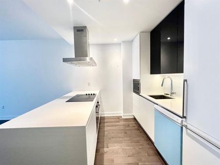1239 Rue Drummond - Photo 2