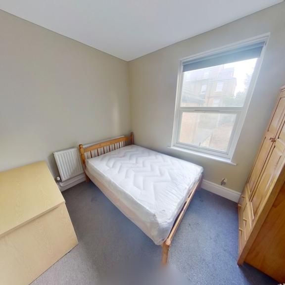 5 bedroom semi-detached house to rent - Photo 1
