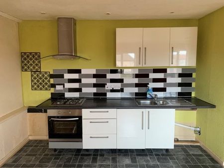 Princes Road, Felixstowe IP11 - Photo 3