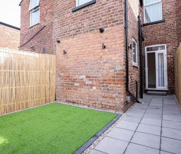3 bedroom terraced house to rent - Photo 6