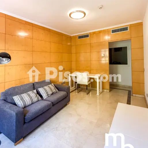 Piso en alquiler en Plaza del Descubridor Diego de Ordás - Foto 1