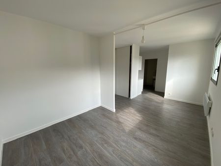F1 - ROUEN CHU avec Parking - Photo 3