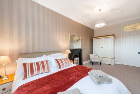 2 Bed Flat, Royal Crescent, EH3 - Photo 4