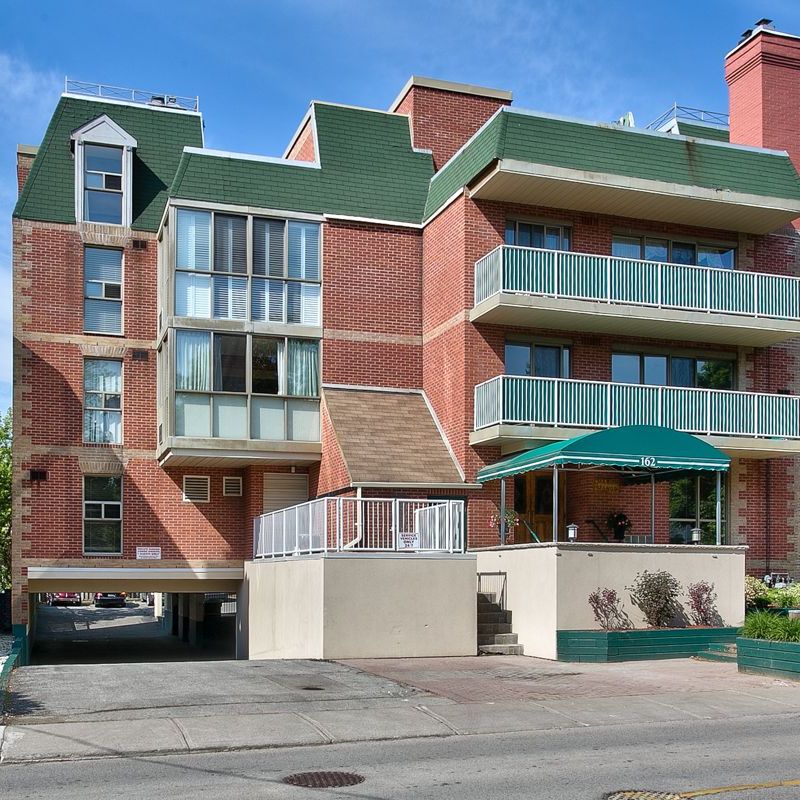 For Lease - 162 Reynolds Street Unit# 101, Oakville, Ontario - Photo 1