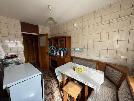 Royal Imobiliare Inchiriere apartament 2 camere zona Democratiei - Photo 3