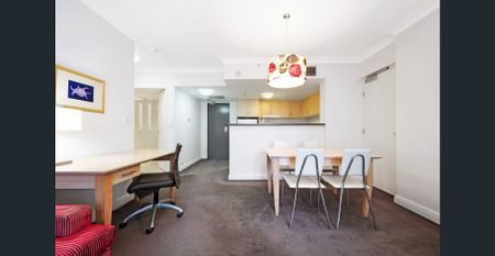 Fully Furnished 1BR in Prime Chatswood Location - Photo 2
