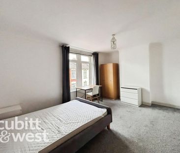 3 bedroom terraced house to rent - Photo 6