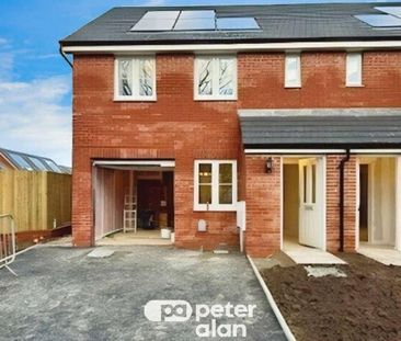 Heol Y Wenynen, Llanilid, Pontyclun, CF72 - Photo 1