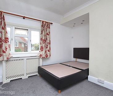 3 Bed property for rent - Photo 6