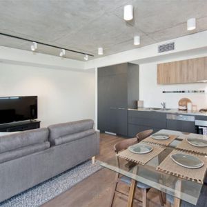 Vida Apartments - Modern Two bedroom apartment - Photo 3