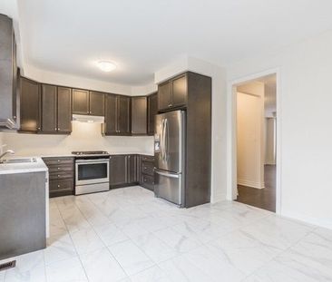 For Lease - 436 Wheat Boom Drive, Oakville, Ontario - Photo 6