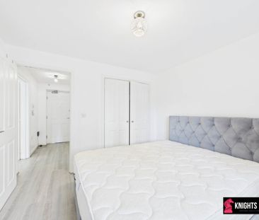 Price £1,000 pcm - Available Now - Unfurnished - Photo 6