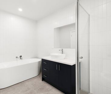 2/6 Broadmeadows Road, Tullamarine VIC 3043 - Townhouse For Rent | ... - Photo 3