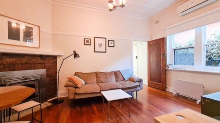 135 Kent Street, Flemington VIC 3031 - Photo 2