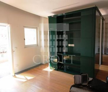 Piazza Navona-ATTIC: Modern, fully renovated 1 Bedroom with large p... - Photo 2