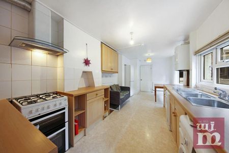 5 bedroom terraced house to rent - Photo 2