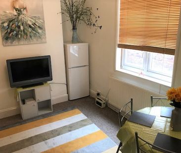 Room 5 – Fosse Road North, LE3 5RS - Photo 1