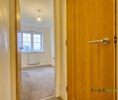 3 BEDROOM House - Mid Terrace - Photo 3