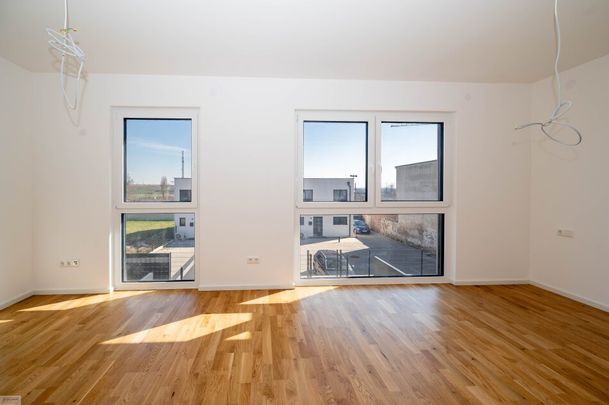 Nur noch 1 Haus verfügbar! Schönes 5 Zimmer-Reihenhaus in Sooß! ERSTBEZUG! - Photo 1