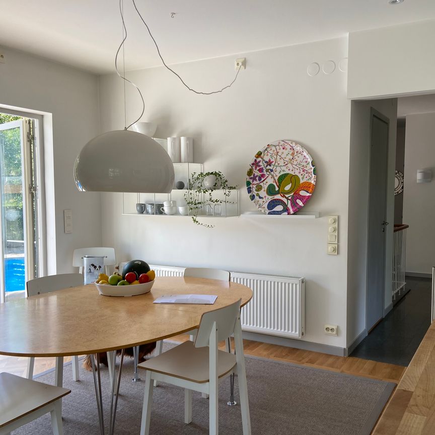 Hjördisvägen, Djursholm - Photo 1