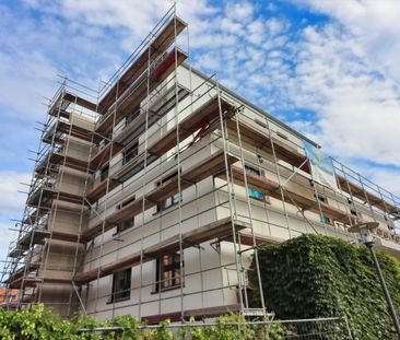 Hausverkäufer aufgepasst-schicke 2-Raumwohnung mit Fahrtsuhl und Ti... - Photo 5