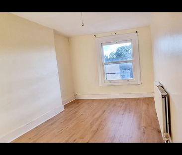 3 Bed Maisonette, Clyde Road, CR0 - Photo 2